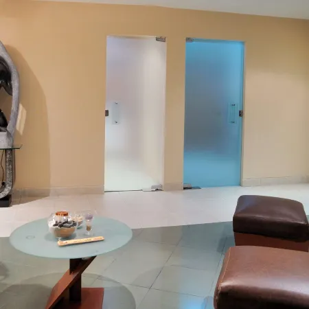 Suites Camino Real