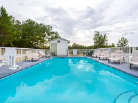 Days Inn by Wyndham Lugoff Hotels in Lugoff