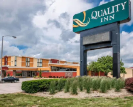 Quality Inn Terre Haute University Area Hotels in 