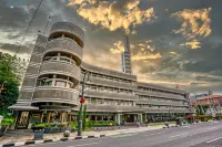 Hotel Savoy Homann Hotel dekat Agen BRI-Link Margaluyu (Toko Bella)