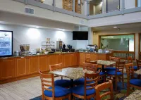 Country Inn & Suites by Radisson, Mishawaka, IN - breakfast