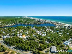 30A Beach House - Coconut Cottage by Panhandle Getaways