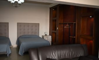 Room in Lodge - Spacious Apartment for 2 People