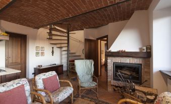Cà Dra Topia (The Grape Pergola House) Near Alba. Charming House - Italy