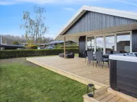 "Arnetta" - 150m from the Sea Hotels in Hedensted