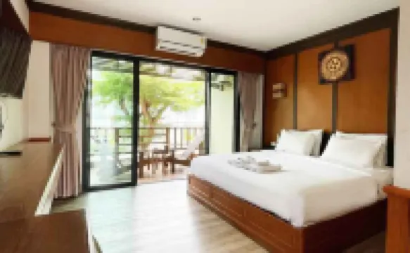 La Playa Boutique Resort Hotels near Bangsaen beach