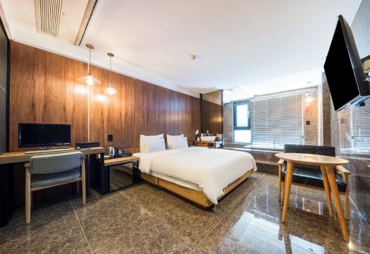 호텔 객실 내부 이미지