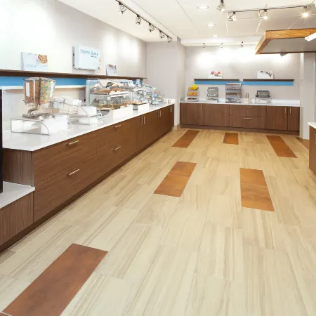 Holiday Inn Express & Suites STERLING HEIGHTS-DETROIT AREA by IHG