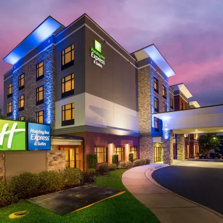 Holiday Inn Express & Suites LEXINGTON by IHG
