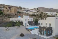 BlackStone Luxury Suites Hotels in Pyrgos