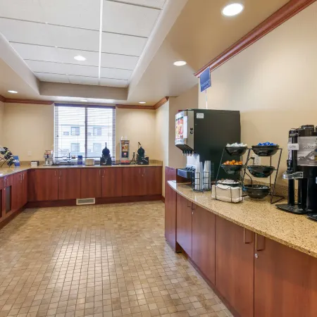 Best Western Golden Prairie Inn Suites