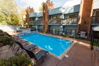 Shadow Mountain Lodge - Pool