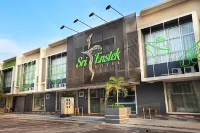 Sri Enstek Hotel KLIA, KLIA 2 & F1