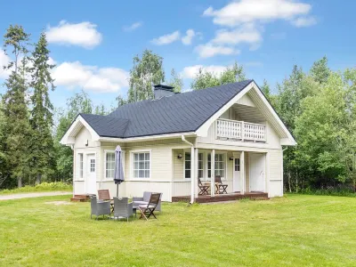 Villa Vuorso Hotels near Hietaniemi church