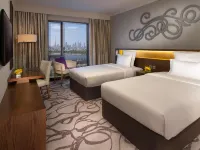 Pullman Dubai Creek City Centre Residences Hotel di Pelabuhan Saeed