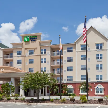 Holiday Inn Express & Suites LAKELAND NORTH - I-4 by IHG