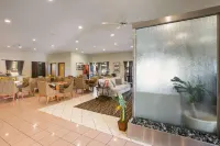 Econo Lodge - breakfast