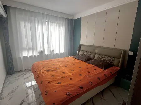 Jun Yue Homestay (Zhongshan Avenue)