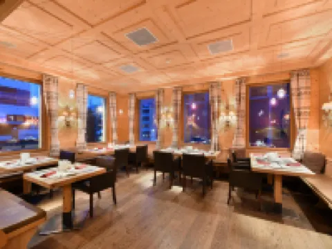 ホテル ピッツ サン モリッツ サンモリッツのホテル