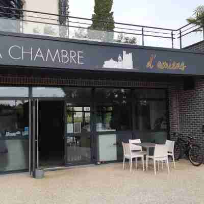 Logis la Chambre d'Amiens Hotel Exterior