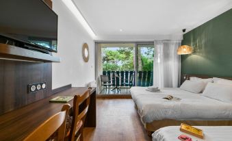 Hotel Logis Lacotel