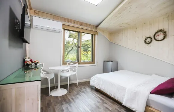 Buan Naesosa楓葉故事旅館