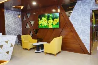 HOTEL HOLISTON