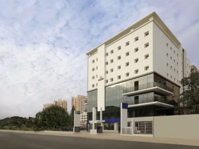 Holiday Inn Express Bengaluru Yeshwantpur Hoteles cerca de Malleswaram