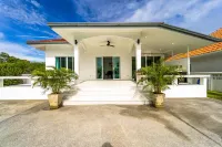 4 Bedroom Private Pool Villa OV10 Отели в г. 
