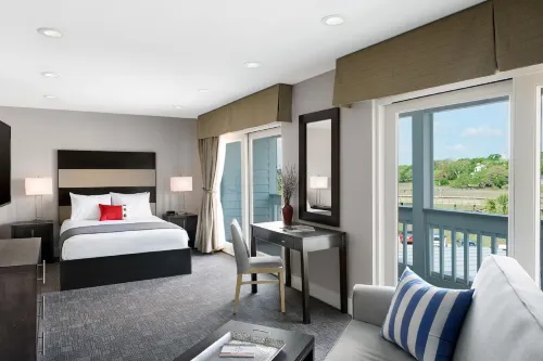 Shem Creek Inn - 3-Sterne