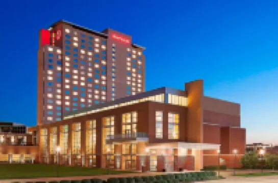 Sheraton Overland Park Hotel at the Convention Center Hotels in 