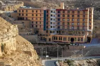 Petra Canyon Hotel Hotels near The Treasury