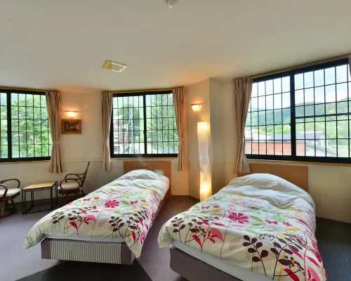 Petit Hotel Iris Hotels in Otari