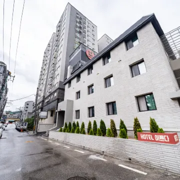 Yongin Hotel Pretty Petit Các khách sạn gần Đền Tonghwasa