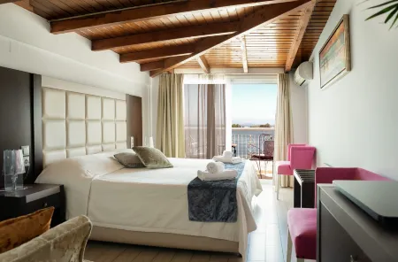 Nirikos Hotel Отели в г. Agios Nikolaos