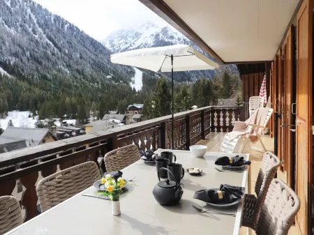 Colline 8 Отели рядом с достопримечательностью «Domaine skiable de Champex-Lac»