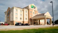 Holiday Inn Express & Suites Morrilton Hotels near Movie House Winery