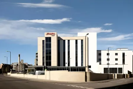 Hampton by Hilton Dundee City Centre Отели рядом с достопримечательностью «Университет Данди»