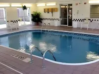 Residence Inn by Marriott Topeka - Pools