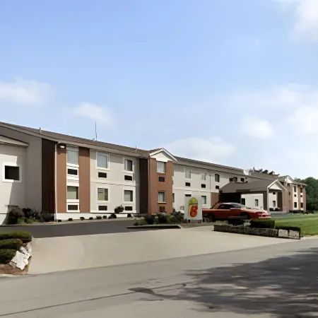 Super 8 by Wyndham Lexington/Hamburg Area