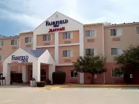 Fairfield Inn & Suites Galesburg - parking