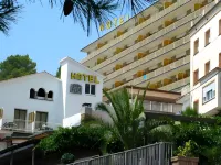 Can Fisa Hotel & Apartments فنادق في Martorell