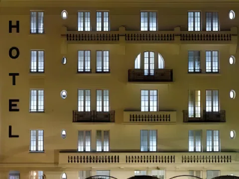 Collège Hôtel Hotels near Cathédrale Saint-Jean-Baptiste
