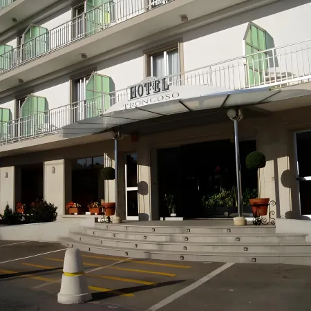 Hotel Troncoso