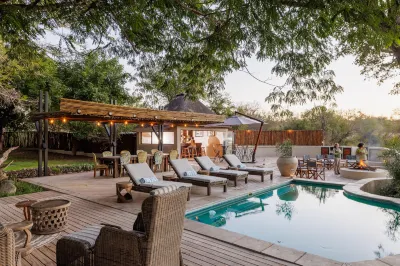 Simbavati Amani Hotels near Acornhoek Public Library