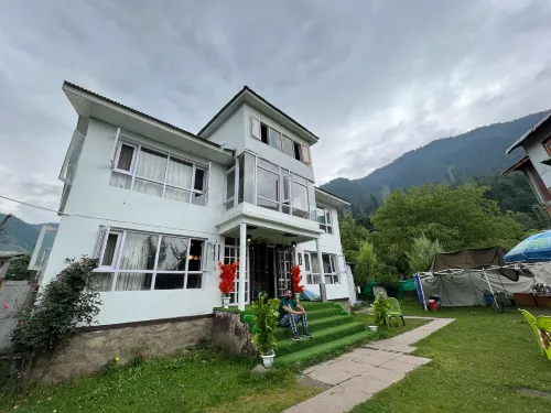 Hotel Mala Castle, Pahalgam Hotels in Pahalgam