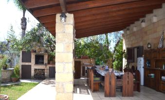 Hikari Villa with Equipped Garden and Parking Space in the San Foca Area