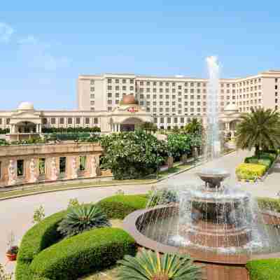 Ramada Plaza by Wyndham Lucknow Hotel Exterior