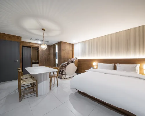 Hound Hotel Daegu Seongseo Hotels near Moda Outlet