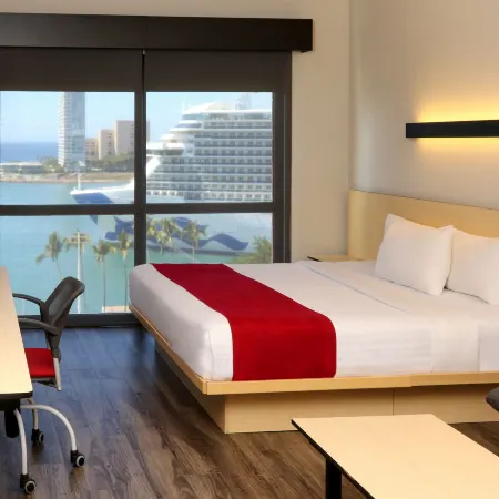 City Express Plus by Marriott Puerto Vallarta